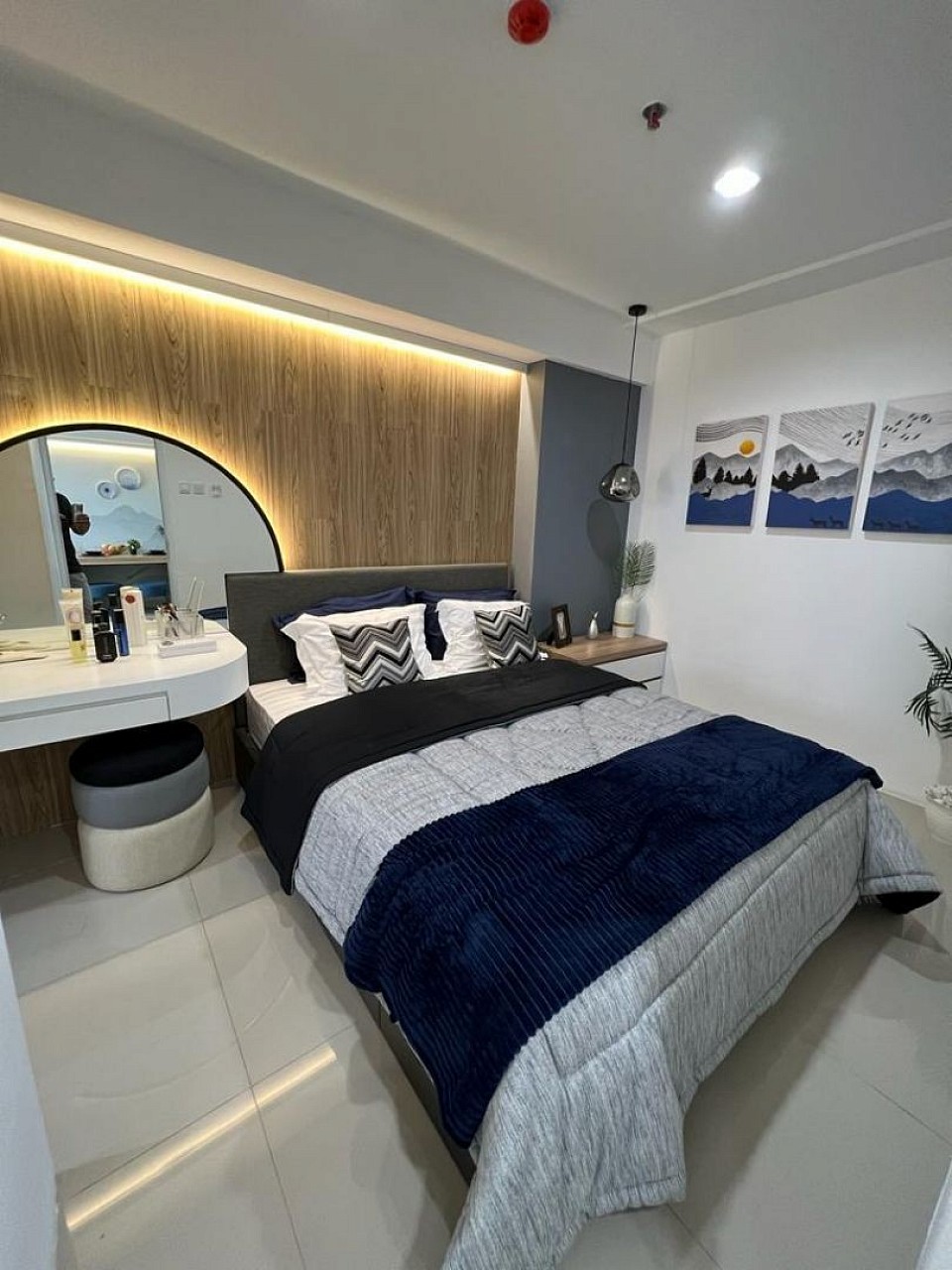 mr bedroom