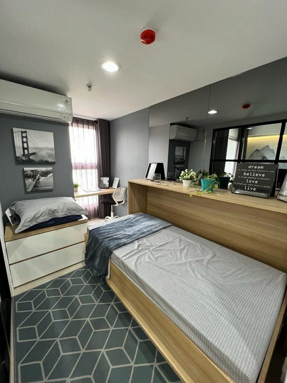 second bedroom